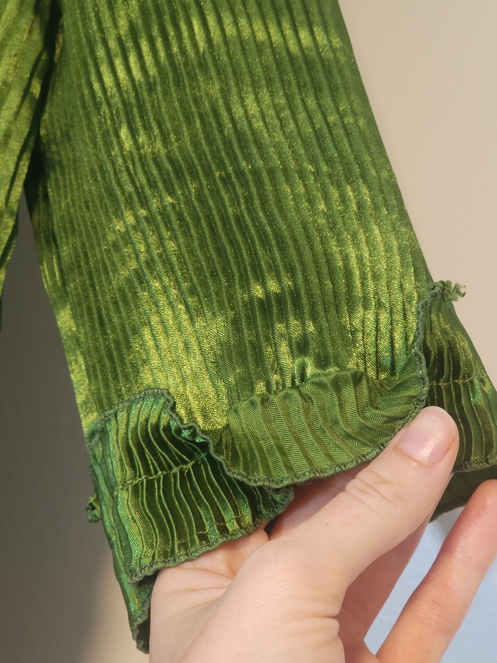 Green Ruffled V-Neck Women's Top - Picture 4 of 4